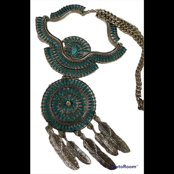 Faux Turquoise Dreamcatcher Necklace -NWT - Picture 3 of 6